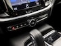 Volvo V60 2.0 T6 Recharge AWD Sport 390Pk Automaat (APPLE CARPLAY, GROOT NAVI, CAMERA, KEYLESS, SPORTSTOELEN, ADAPTIVE CRUISE, TREKHAAK, ELEK ACHTERKLEP, NIEUWSTAAT)