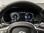 Volvo V60 2.0 T6 Recharge AWD Sport 390Pk Automaat (APPLE CARPLAY, GROOT NAVI, CAMERA, KEYLESS, SPORTSTOELEN, ADAPTIVE CRUISE, TREKHAAK, ELEK ACHTERKLEP, NIEUWSTAAT)