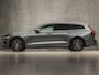 Volvo V60 2.0 T6 Recharge AWD Sport 390Pk Automaat (APPLE CARPLAY, GROOT NAVI, CAMERA, KEYLESS, SPORTSTOELEN, ADAPTIVE CRUISE, TREKHAAK, ELEK ACHTERKLEP, NIEUWSTAAT)