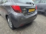 Toyota Yaris 1.3 VVT-i Lounge | 2E EIGENAAR | 12MND GARANTIE | CAMERA | NW APK |