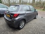 Toyota Yaris 1.3 VVT-i Lounge | 2E EIGENAAR | 12MND GARANTIE | CAMERA | NW APK |