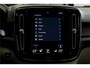 Volvo XC40 1.5 T5 193kW/262pk DCT7 Plug-in hybrid Plus Bright HARMAN/KARDON + NAPPALEDER + LANE ASSIST + NAVI SENSUS + CRUISE + STOEL-&STUURVERWARMING + LED KOPLAMPEN + CAMERA + EL.STOELVERSTELLING + KEYLESS ENTRY&GO + PD-GLASS + PARKSENSOREN + 18" LM-VELGEN!!
