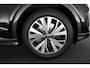 Audi Q4 e-tron 40 204pk Launch edition Advanced 77 kWh Panoramadak Keyless Stoelverwarming Leder Navigatie