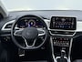 Volkswagen T-Roc 1.5 TSI Move | CarPlay | Camera | Cruise | LED | DAB+ | 17 inch