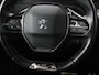 Peugeot e-2008 EV GT 50 kWh | Panoramadak | Stoelverwarming | Adaptive cruise | Leder/Alcantara | Carplay | 18'' | Camera | Navigatie | Dodehoek detectie