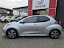 Toyota Yaris 1.5 Hybrid 115 First Edition PDC VOOR EN ACHTER STUUR EN STOELVERWARMING ADAPTIVE CRUISE CAMERA