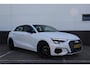 Audi A3 Sportback 30 TFSI Business edition *LED Koplampen * Navigatie* Clima Allseason * Black Pack *