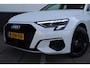 Audi A3 Sportback 30 TFSI Business edition *LED Koplampen * Navigatie* Clima Allseason * Black Pack *