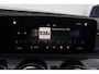 Mercedes-Benz A-klasse 250 Premium Plus * AMG * 225PK * Pano * Stoelverwarming * Widescreen * 19" LMW * MBUX *