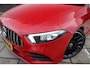 Mercedes-Benz A-klasse 250 Premium Plus * AMG * 225PK * Pano * Stoelverwarming * Widescreen * 19" LMW * MBUX *