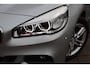 BMW 2-Serie Active Tourer 220i High Executive * M-Sport * Automaat * Sportstoelen * UNIEKE KM STAND * Afn. Trekhaak *