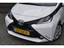Toyota Aygo 1.0 VVT-i x-nav / Carplay / Camera / Navi / 1e eigenaar