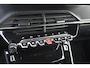 Peugeot e-2008 EV GT Pack 50 kWh / Navi / Camera / Apple Carplay / Private lease €389,- p/m