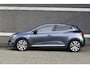 Renault Clio 1.6 E-Tech Hybrid 140 Initiale Paris / Automaat / Leder / Stoel-Stuurverwarming / Carplay / 17" LMW / Private Lease €589,- PM /
