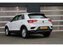 Volkswagen T-Roc 1.0 TSI 115pk Style Business | Trekhaak | Navigatie & Apple Carplay | Stoelverwarming