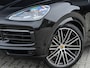 Porsche Cayenne Coupé 3.0 E-Hybrid · Sport Chrono · NL-auto · Panoramadak · Bose Sound · Keyless · 360 Camera · 4 Wheel steering · Adaptive Cruise · Memory Seats · Nachtzicht assistent · Trekhaak