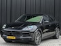 Porsche Cayenne Coupé 3.0 E-Hybrid · Sport Chrono · NL-auto · Panoramadak · Bose Sound · Keyless · 360 Camera · 4 Wheel steering · Adaptive Cruise · Memory Seats · Nachtzicht assistent · Trekhaak