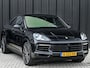Porsche Cayenne Coupé 3.0 E-Hybrid · Sport Chrono · NL-auto · Panoramadak · Bose Sound · Keyless · 360 Camera · 4 Wheel steering · Adaptive Cruise · Memory Seats · Nachtzicht assistent · Trekhaak