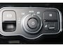 Mercedes-Benz A-klasse 200 Business Solution AMG Night-Pakket Stoelverwarming Sfeerverlichting Carplay Widescreen