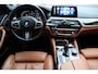 BMW 5-Serie Touring 520i High Executive Edition M-Sport Pano Comfortstoelen Stoelverwarming Navi HiFi Carplay Carbonschwarz