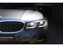 BMW 3-Serie Touring 330e xDrive M Sport Panoramadak Laser Harman Kardon Head-Up