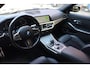 BMW 3-Serie Touring 330e xDrive M Sport Panoramadak Laser Harman Kardon Head-Up