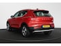 Volvo XC40 1.5 T4 Plug-in hybrid Core Bright Trekhaak Winter Pakket Adaptief LED Achteruitrijcamera