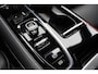 Volvo V60 2.0 T6 Recharge AWD R-Design / Head-up / Stoel + Stuurverwarming / Leder Elektrische stoelen / Memory / Trekhaak