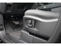 Land Rover Defender 110 2.0 P300e 110 X-Dynamic SE | Voorstoelen verwarmd | Meridian | Schuif/Kantel dak |