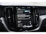 Volvo XC60 2.0 T6 Plug-in hybrid AWD Plus Black Edition Panoramadak | Adaptieve Cruise Control | Harman Kardon | Apple Carplay/Android Auto | Achterbank verwarmd