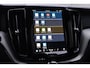 Volvo XC60 2.0 T6 Plug-in hybrid AWD Plus Black Edition Panoramadak | Adaptieve Cruise Control | Harman Kardon | Apple Carplay/Android Auto | Achterbank verwarmd