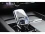 Volvo XC60 2.0 T6 Plug-in hybrid AWD Plus Black Edition Panoramadak | Adaptieve Cruise Control | Harman Kardon | Apple Carplay/Android Auto | Achterbank verwarmd