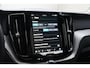 Volvo XC60 2.0 T6 Plug-in hybrid AWD Plus Black Edition Panoramadak | Adaptieve Cruise Control | Harman Kardon | Apple Carplay/Android Auto | Achterbank verwarmd