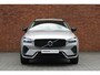 Volvo XC60 T6 Plug-in hybrid AWD Plus Dark | Panoramadak | Trekhaak | Verwarmbare voor- + achterstoelen + stuurwiel | 360 Graden Camera | Apple Carplay/Android Auto | Adaptieve Cruise Control | Elektrisch Verstelbare Stoelen | Keyless Entry |