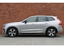 Volvo XC60 T6 Plug-in hybrid AWD Plus Dark | Verwarmbare Voor- En Achterstoelen | 360 Graden Camera | Apple Carplay/Android Auto | Adaptieve Cruise Control | Panoramisch Schuif-/kanteldak | Draadloze Telefoonlader | Trekhaak Semi-Elektrisch | LED Koplampen | Elektrisch Verstelbare Stoelen | Keyless Entry | Lederen Bekleding | Stuurwielverwarming
