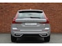 Volvo XC60 T6 Plug-in hybrid AWD Plus Dark | Verwarmbare Voor- En Achterstoelen | 360 Graden Camera | Apple Carplay/Android Auto | Adaptieve Cruise Control | Panoramisch Schuif-/kanteldak | Draadloze Telefoonlader | Trekhaak Semi-Elektrisch | LED Koplampen | Elektrisch Verstelbare Stoelen | Keyless Entry | Lederen Bekleding | Stuurwielverwarming
