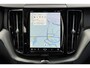 Volvo XC60 T6 Plug-in hybrid AWD Plus Dark | Panoramadak | Trekhaak | Verwarmbare voor- + achterstoelen + stuurwiel | 360 Graden Camera | Apple Carplay/Android Auto | Adaptieve Cruise Control | Elektrisch Verstelbare Stoelen | Keyless Entry |