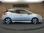 Nissan Leaf N-Connecta 40 kWh SOH 92,2%!! - ORIGINEEL NEDERLANDSE AUTO - PARKEERSENSOREN VOOR EN ACHTER - HOMMEL ONDERHOUDEN - DODEHOEKDETECTIE - STUUR EN STOEL VERWARMING - KEYLESS ENRTY & START - 360 GRADEN CAMERA