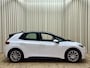 Volkswagen ID.3 Life 58 kWh *204 PK* Stoel/Stuurverwarming / Apple Carplay / Adaptive Cruise / LED / PDC / Ambiance Lighting / Org.NL!