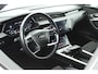 Audi E-tron 55 quattro 95 kWh 408pk SOH 95% Trekhaak 360Camera ACC Keyless Stoelverwarming Memory Navigatie