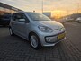 Volkswagen Up! 1.0 high up! BlueMotion | Met airco, navigatie, bluetooth telefoonverbinding en lichtmetalen velgen!