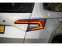 Skoda Karoq 1.5 TSI 150PK! Automaat Sportline Business BJ2020 Lmv 19" | Led | Pdc | Navi | Keyless entry | Elek. trekhaak/achterklep | Verwarmd voorruit | App-Connect | Virtual cockpit | Dashboard verlichting | Sportstoelen | Verwarmde voorstoelen/stuurwiel