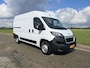 Peugeot Boxer 330 2.2 BlueHDi L2 H2 - 120 Pk - Euro 6 - Navi - ParkeerCamera - Airco - Cruise Control