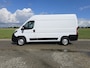 Peugeot Boxer 330 2.2 BlueHDi L2 H2 - 120 Pk - Euro 6 - Navi - ParkeerCamera - Airco - Cruise Control