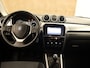 Suzuki Vitara 1.6 Exclusive Allgrip - AFNEEMBARE TREKHAAK - TREKGEWICHT 1200 KG - 4 WIELAANDRIJVING - NAVIGATIE - CLIMATE CONTROL - VOORSTOELEN VERWARMD - CAMERA- 17 INCH LICHT METALEN VELGEN