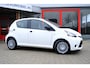 Toyota Aygo 1.0 VVT-i Now 5-Drs *33.180!* Airco