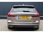 Volvo V60 2.0 B3 Business Pro | NL Auto | Leer | Wegklapbare Trekhaak | Stoelverwarming | Camera | Adaptieve Cruise Control