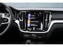 Volvo V60 2.0 B3 Business Pro | NL Auto | Leer | Wegklapbare Trekhaak | Stoelverwarming | Camera | Adaptieve Cruise Control