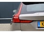 Volvo V60 2.0 B3 Business Pro | NL Auto | Leer | Wegklapbare Trekhaak | Stoelverwarming | Camera | Adaptieve Cruise Control