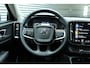 Volvo XC40 T3 Business Pro | Dodehoekdetectie Met Correctie | File Assistent | Electronic Climate Controle | Verwarmende Voorstoelen +Verwarmend Stuur | LED Koplampen | Navigatiesysteem Full Map + Hard Disk | Audio Installatie | Apple Carplay/Android Auto | 19 inch Lichtmetalen Velgen